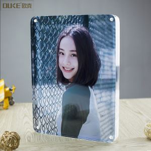 Manifattur magħmul bl-idejn Customize Acrylic Photo Frame